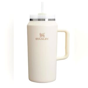 STANLEY "Cream" 64 Oz Quencher Tumbler NWT